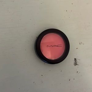 MAC blush